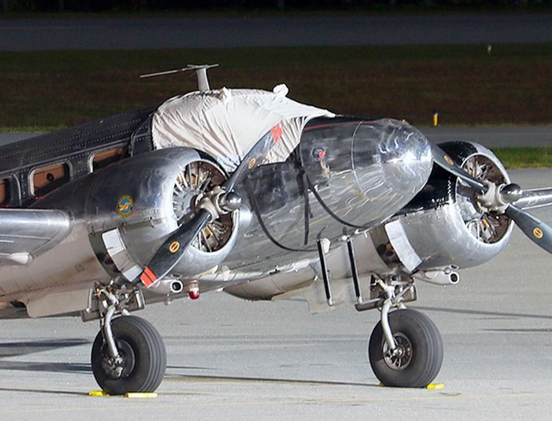Beech D18S Cockpit Cover